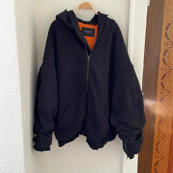 ジャケット・アウター BALENCIAGA sporty B Bomber Hoodie XS BALENCIAGA sporty B Bomber Hoodie XS - メルカリ